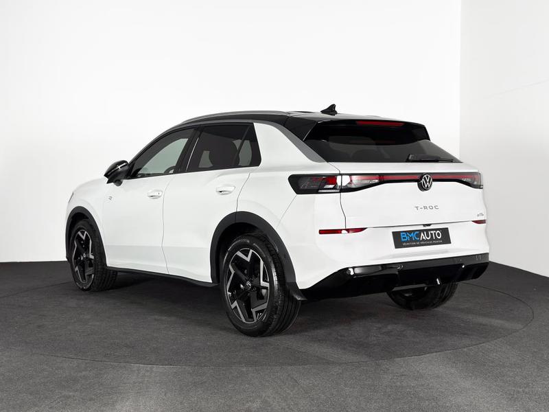 Volkswagen t-Roc Modele 2026 R-Line 1.5 E-Tsi 150 en Stock Garantie 2031 Ja18 Keyless Carplay Camera