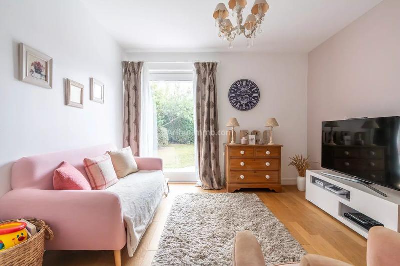 Maison - 181 m² - 8 pièces