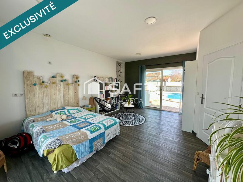 Maison - 194 m² - 9 pièces