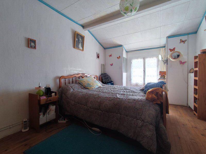 Maison - 205 m² - 7 pièces