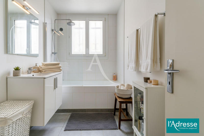 Appartement - 86 m² - 4 pièces