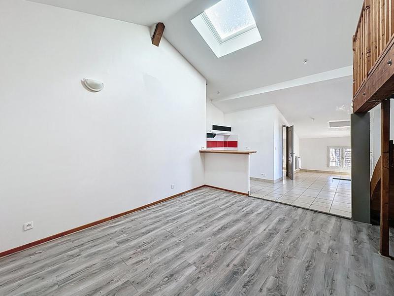 Appartement - 64 m² - 2 pièces