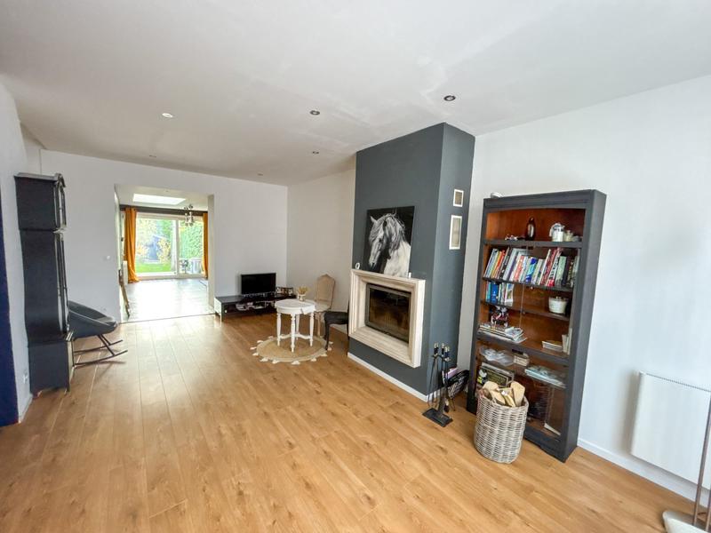 Maison - 98 m² - 4 pièces