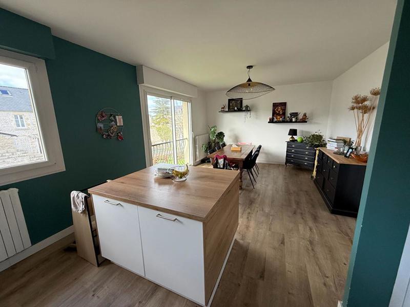 Maison - 194 m² - 5 pièces