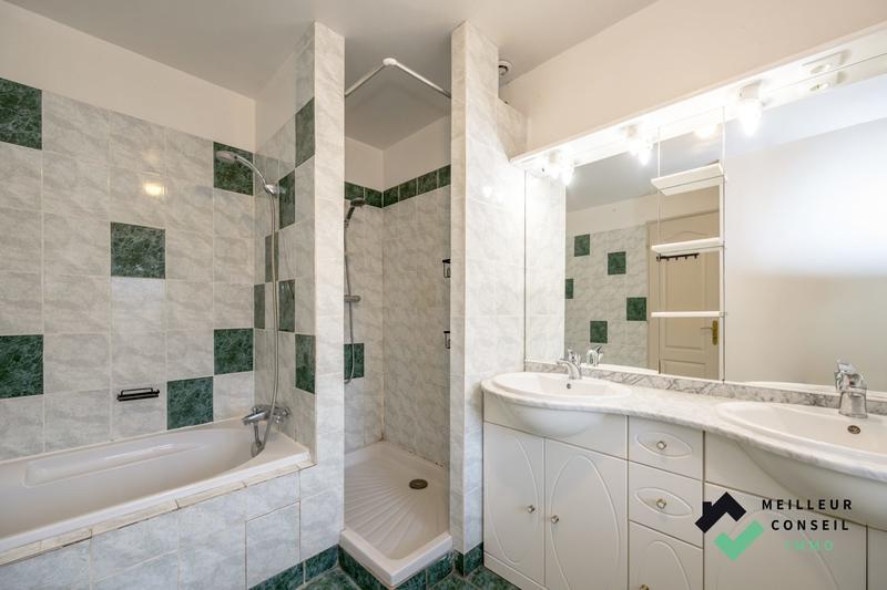 Maison - 115 m² - 4 pièces