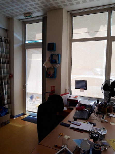 Bureau - 98 m² - 4 pièces