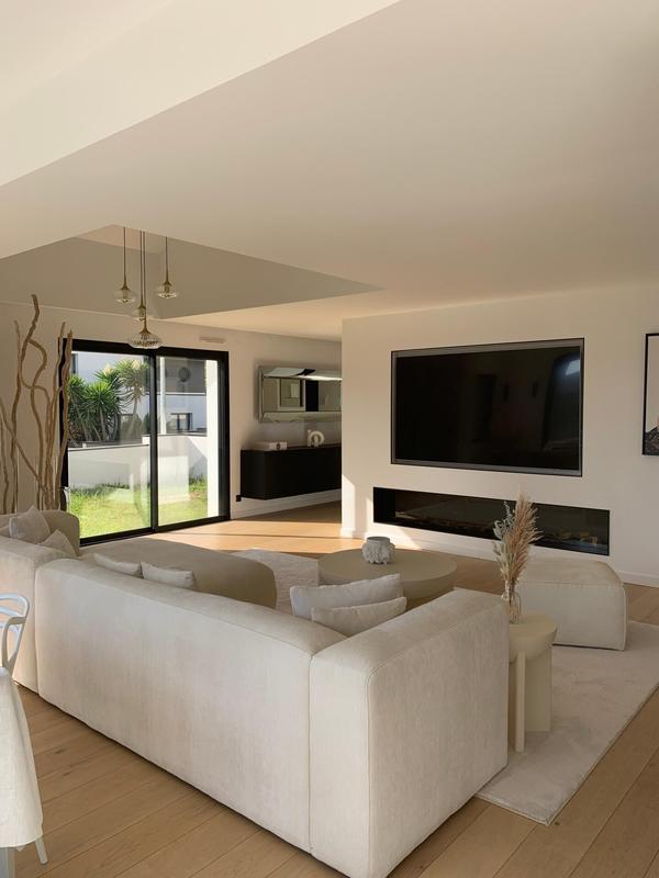 Maison - 215 m² - 7 pièces