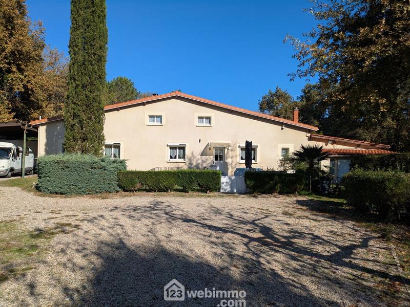 Maison - 138 m² - 5 pièces