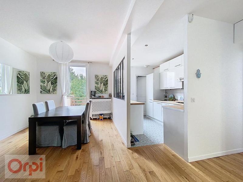 Maison - 207 m² - 6 pièces