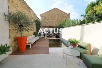 Maison - 182 m² - 7 pièces