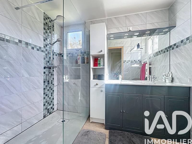 Maison - 80 m² - 5 pièces