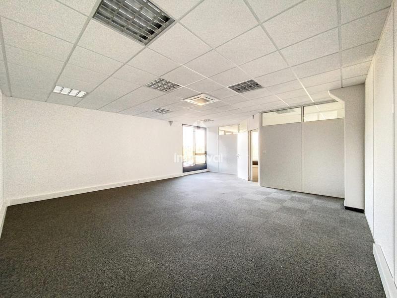 Bureau - 85 m² - 3 pièces