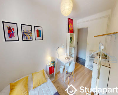 Chambre - 80 m² - 1 pièce