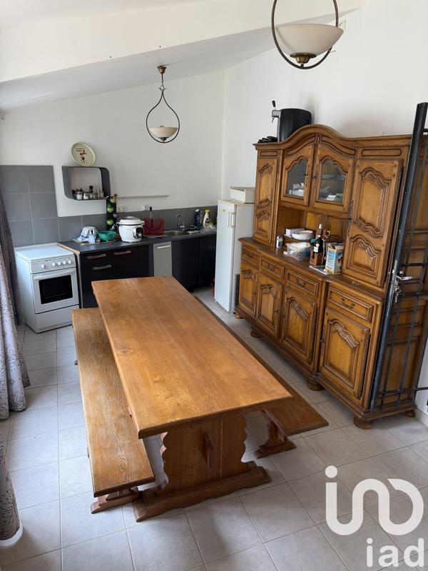 Maison - 230 m² - 10 pièces