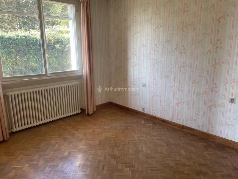 Maison - 98 m² - 10 pièces