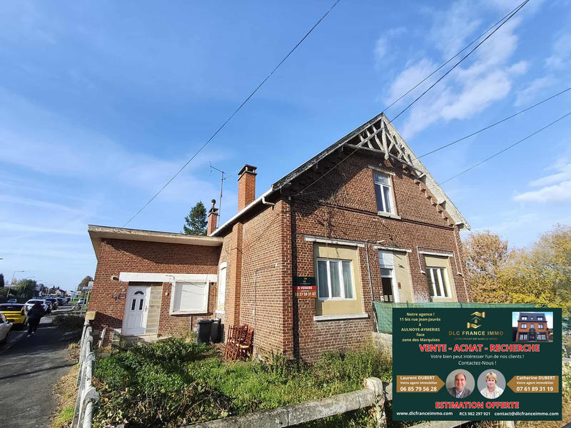 Maison - 250 m² - 8 pièces