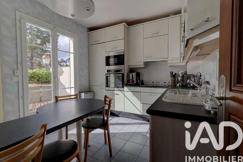 Maison - 189 m² - 8 pièces