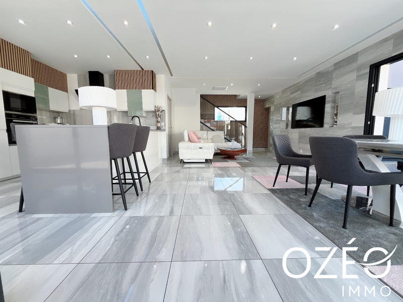 Villa - 105 m² - 5 pièces