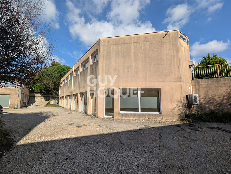 Local commercial - 57 m² - 2 pièces