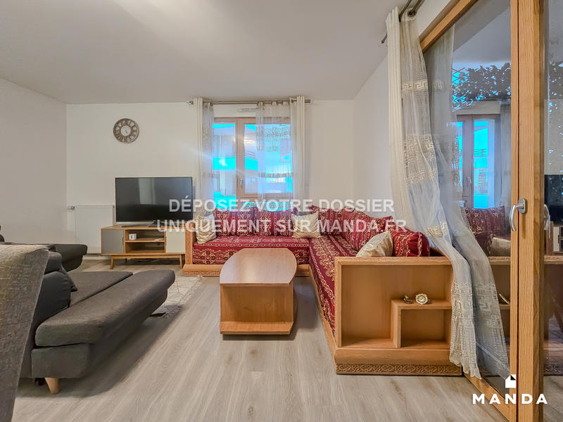 Chambre - 9 m² - 4 pièces