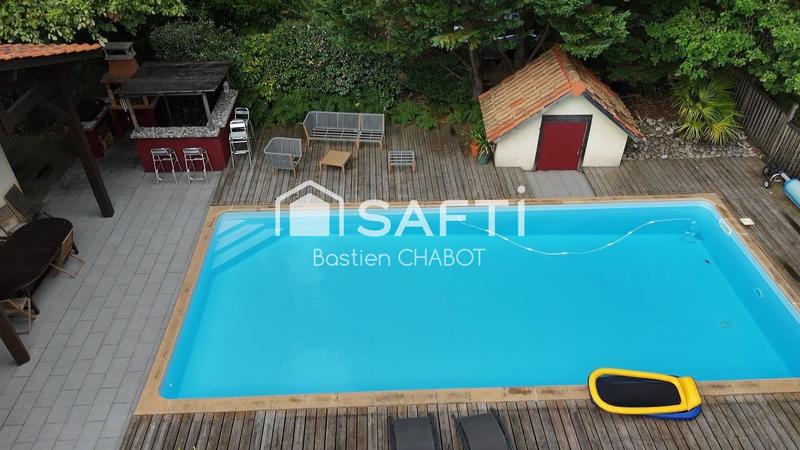 Maison - 162 m² - 6 pièces