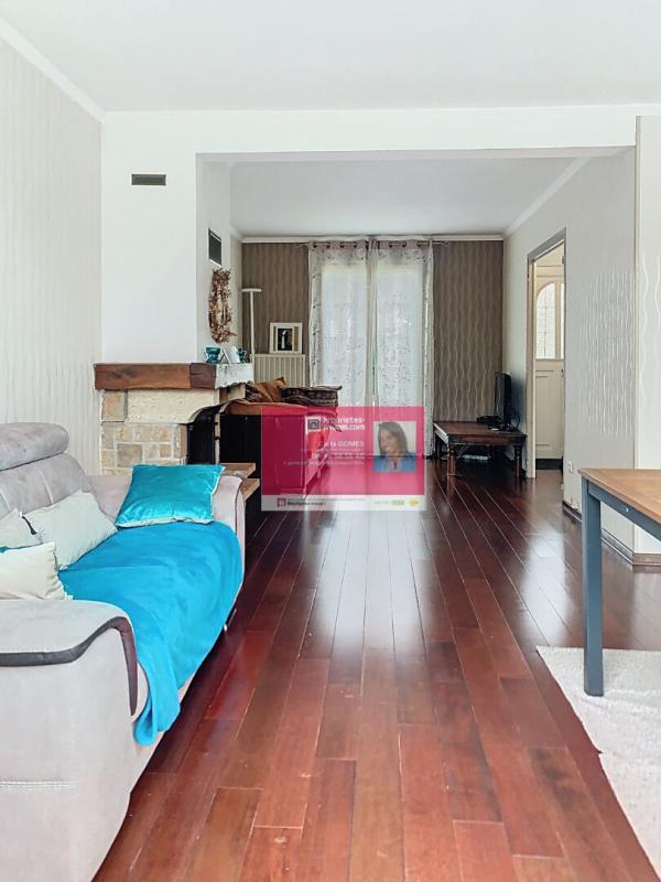 Maison - 95 m² - 5 pièces