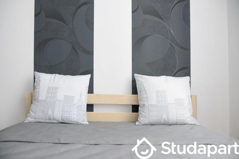 Chambre - 13 m² - 1 pièce