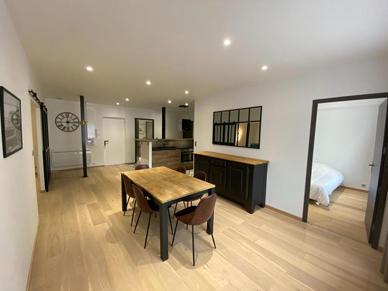 Appartement - 81 m² - 3 pièces