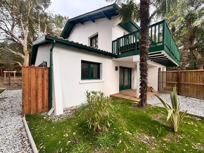 Appartement - 96 m² - 4 pièces