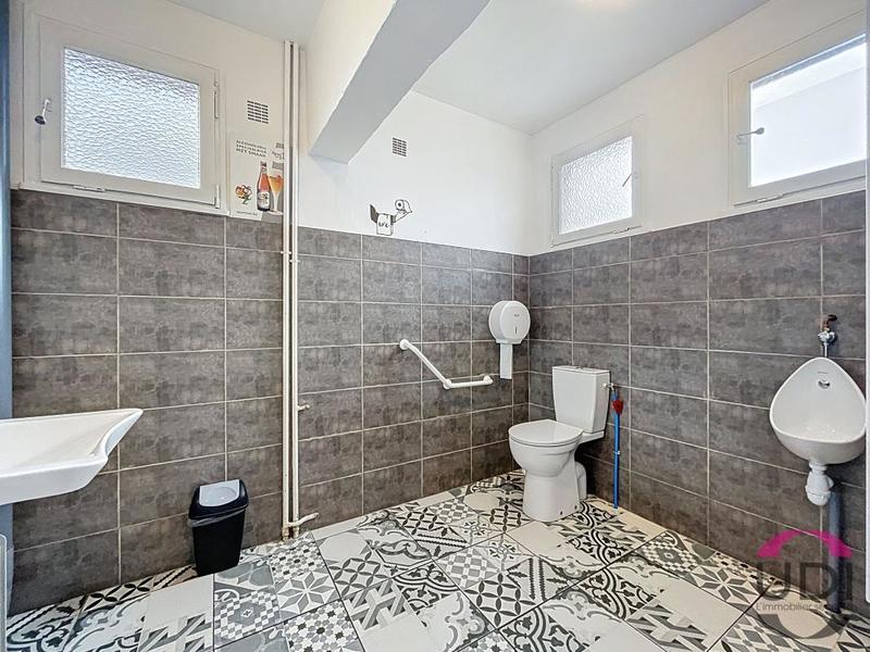 Immeuble - 585 m² - 2 pièces