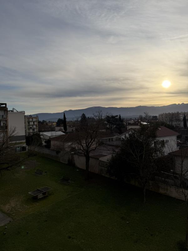 Appartement - 94 m² - 5 pièces