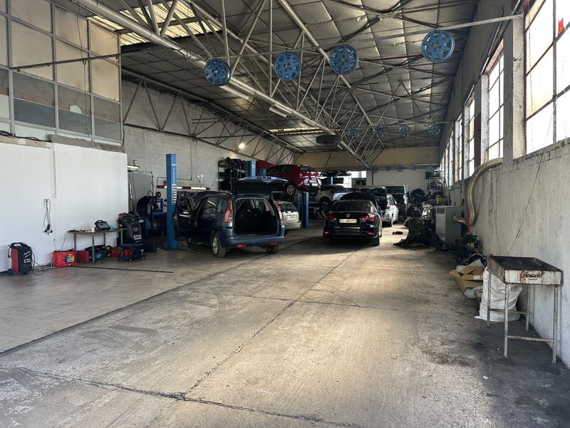 Fonds de commerce - 1 100 m²