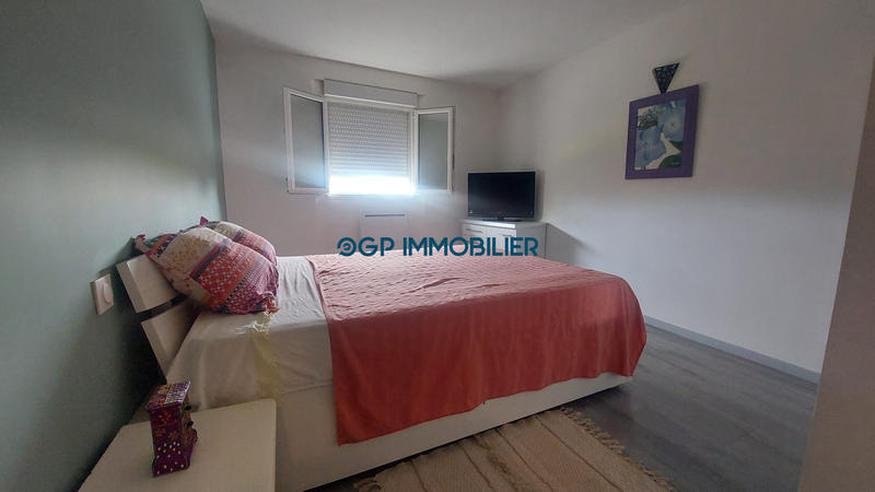 Maison - 203 m² - 8 pièces