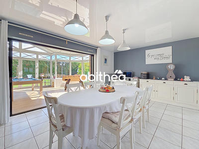 Maison - 182 m² - 6 pièces