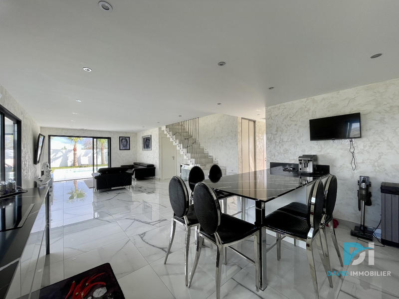 Maison - 115 m² - 4 pièces