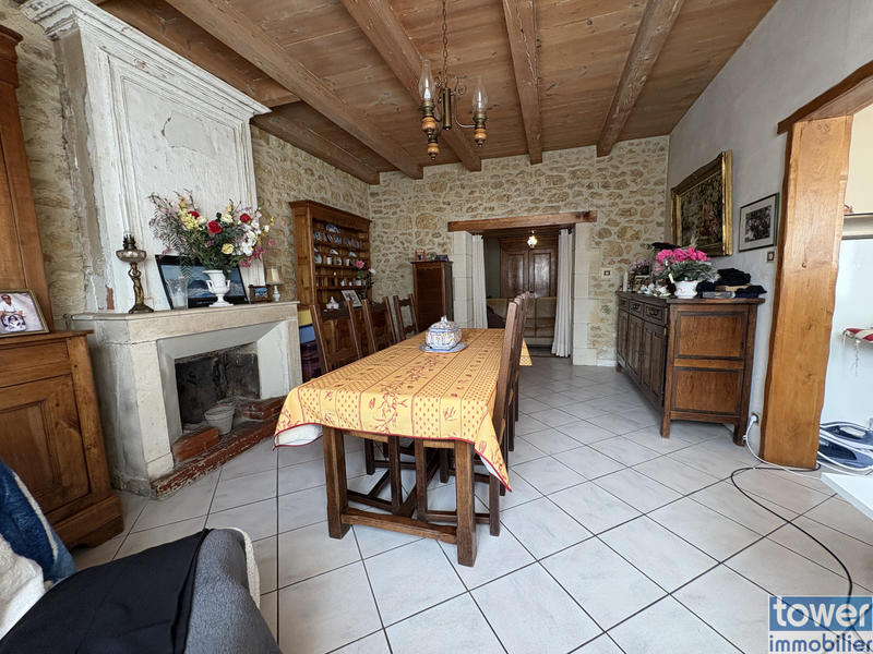 Maison - 173 m² - 9 pièces