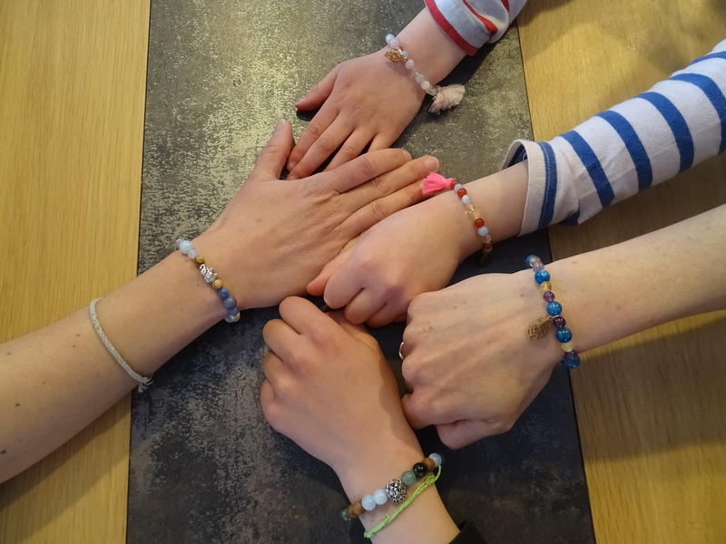 Atelier de création de son bracelet personnalisé en pierres naturelles
