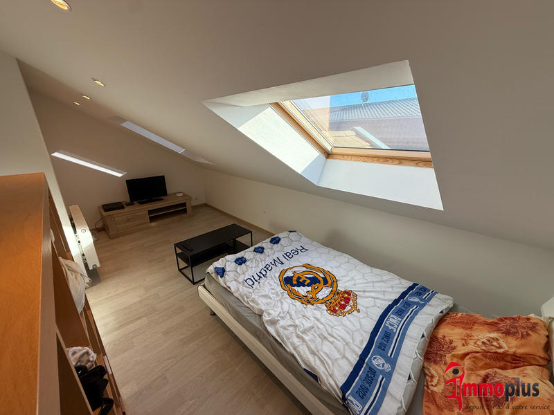 Maison - 93 m² - 5 pièces