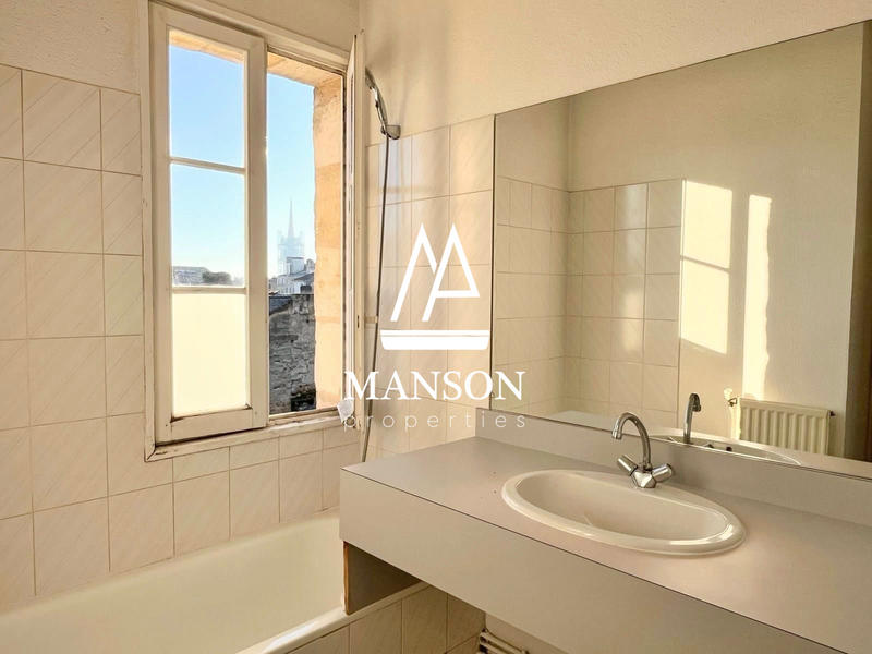 Appartement - 94 m² - 4 pièces