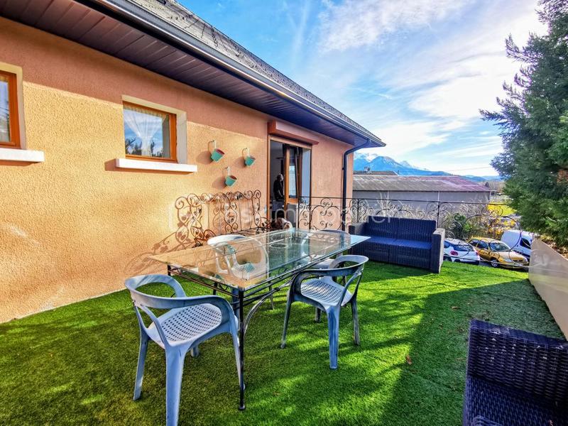 Propriété - 222 m² - 10 pièces