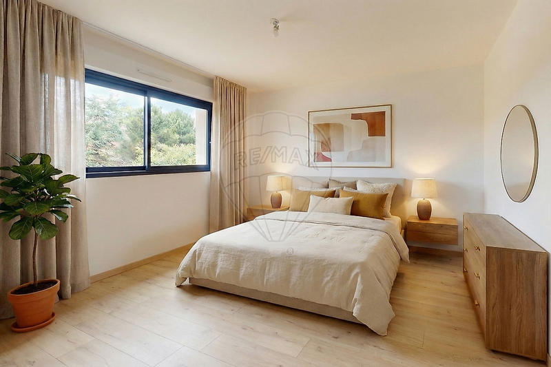 Maison - 182 m² - 7 pièces