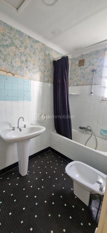 Demeure - 90 m² - 6 pièces