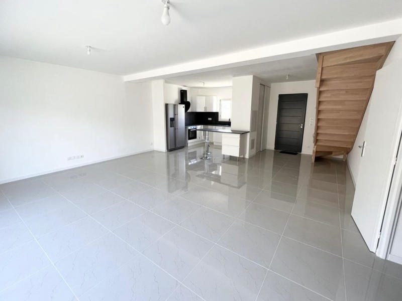 Maison - 110 m² - 4 pièces