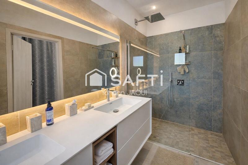 Maison - 138 m² - 3 pièces