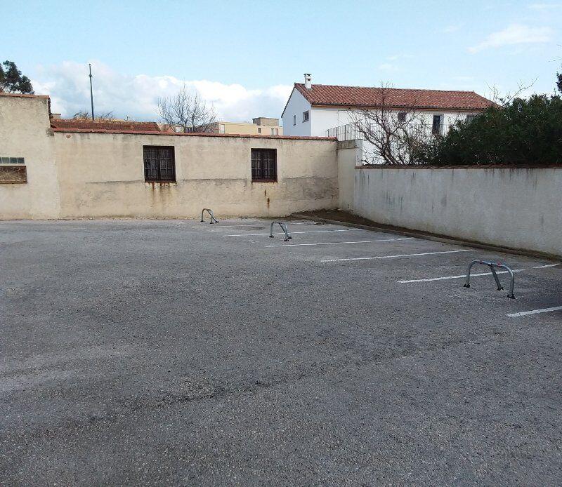 Parking - 12 m²