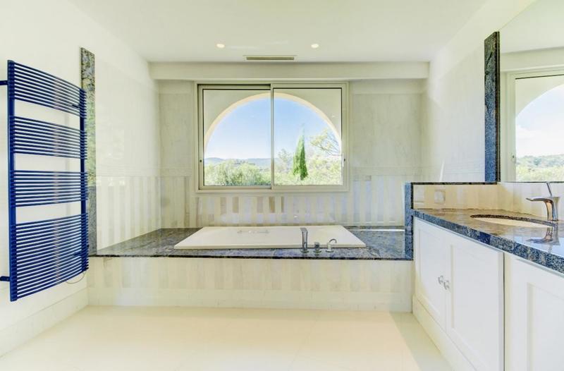 Villa - 540 m² - 13 pièces