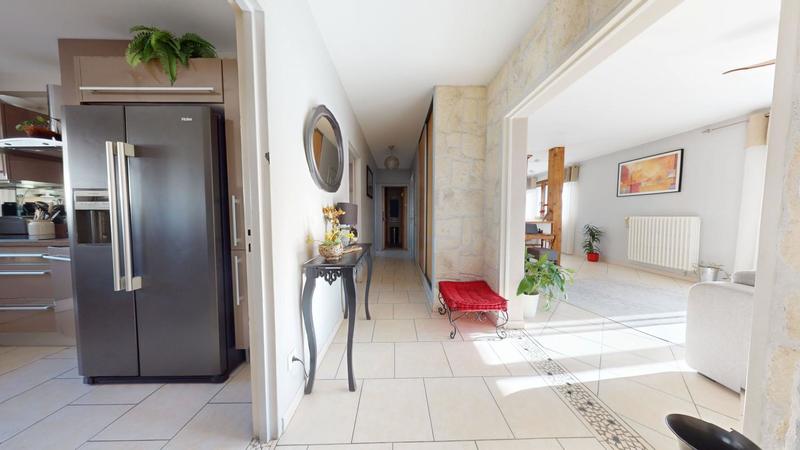 Appartement - 83 m² - 3 pièces