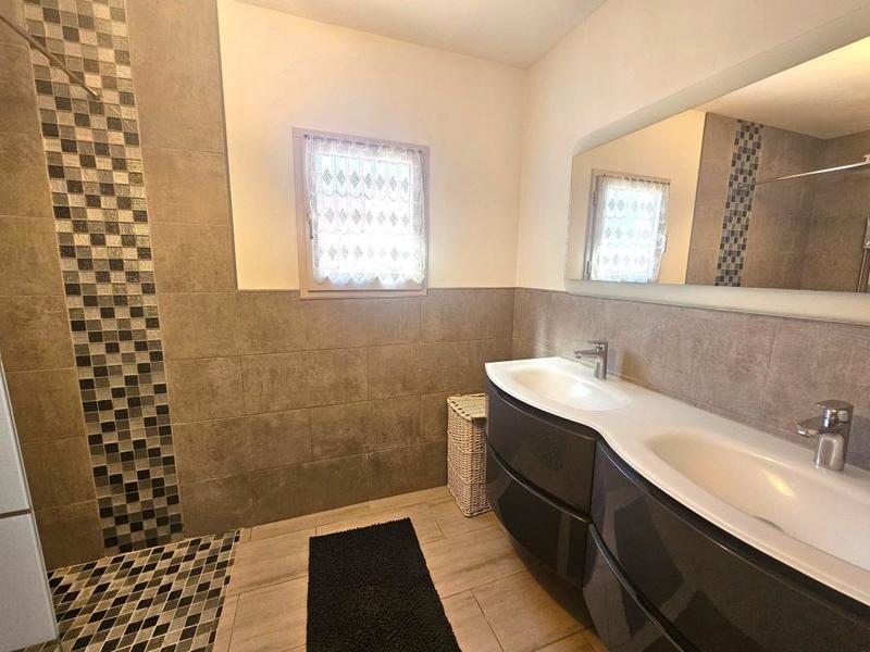 Maison - 154 m² - 5 pièces