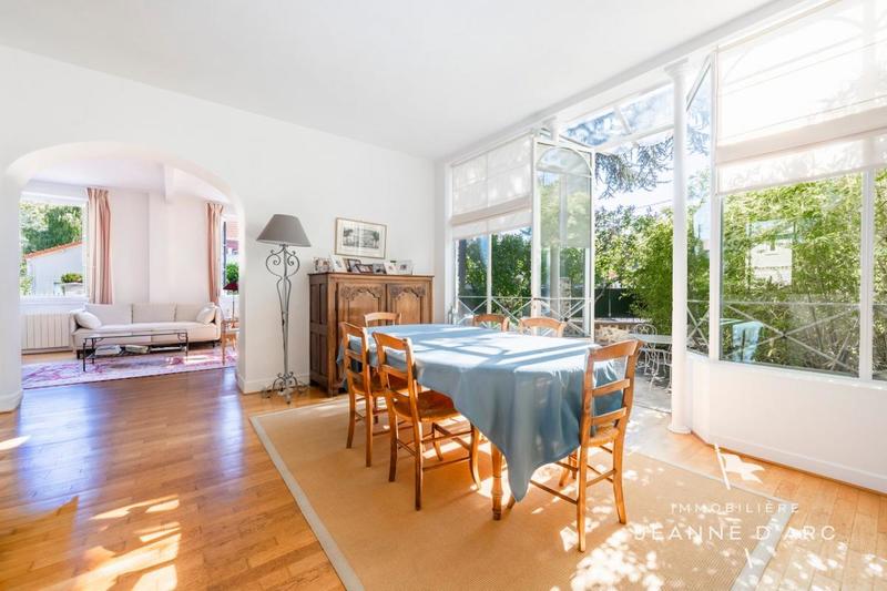 Maison - 150 m² - 6 pièces