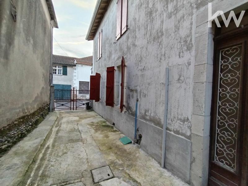 Maison de village - 110 m² - 4 pièces